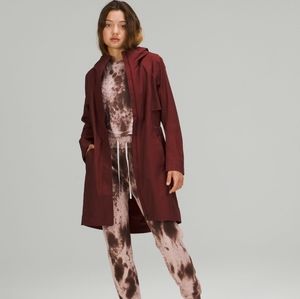 Lululemon Rain Rebel Jacket size 8 red merlot